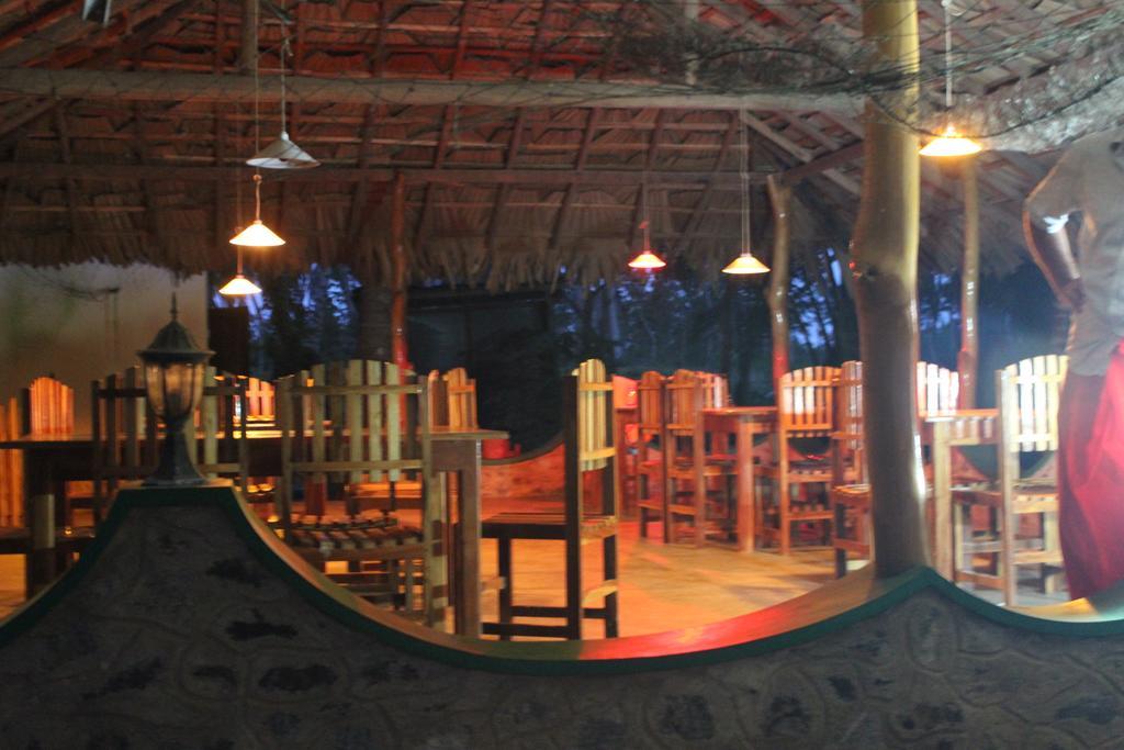 Fishermens Lodge & Restaurant Ranna 외부 사진