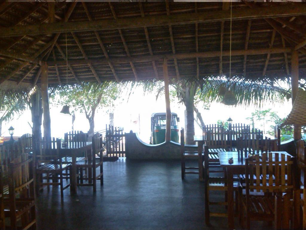 Fishermens Lodge & Restaurant Ranna 외부 사진